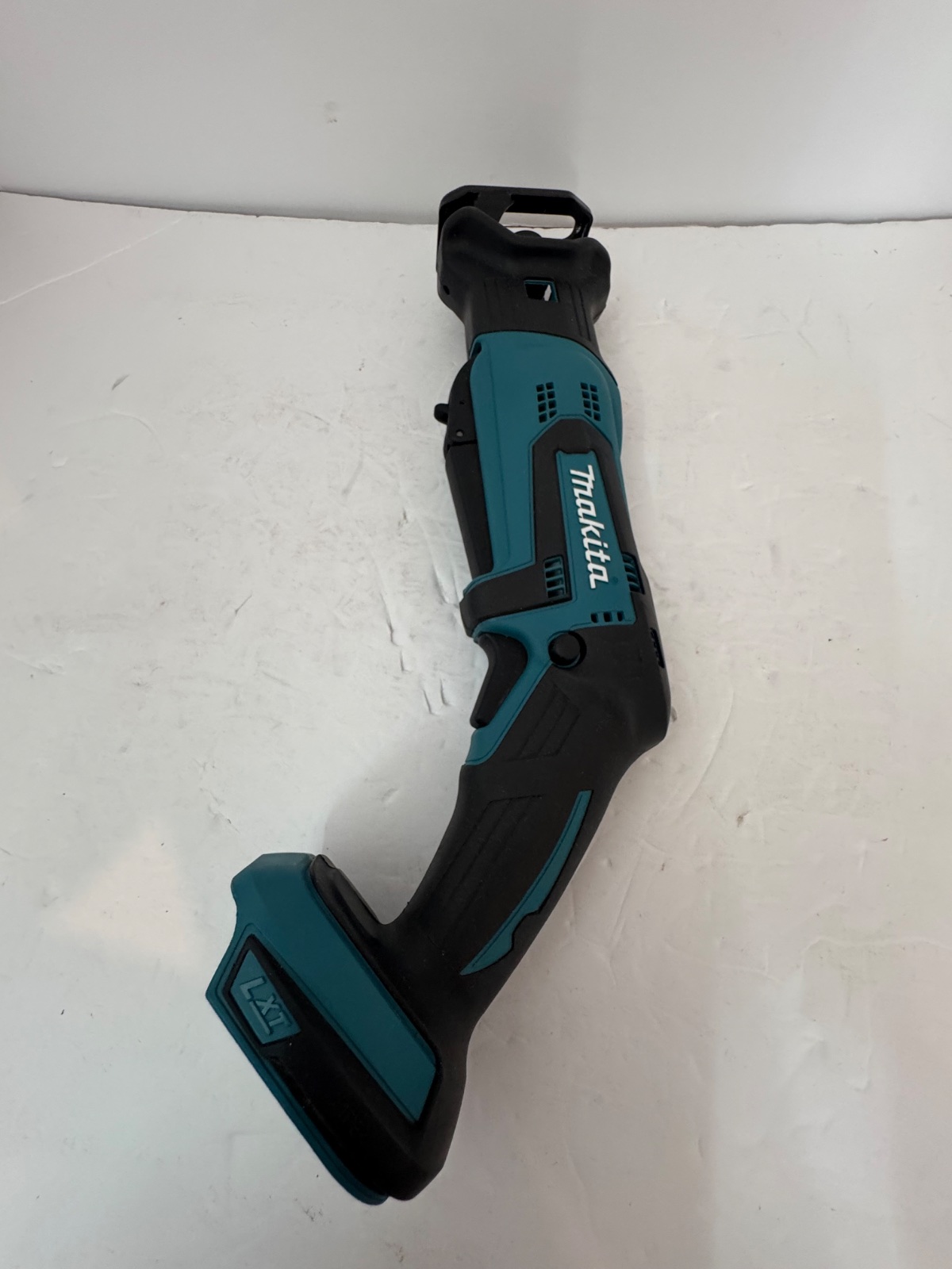 18V LXT Lithium-Ion Cordless Variable Speed Lightweight Compact Reciprocating Saw with Built-in LED (Tool-Only)